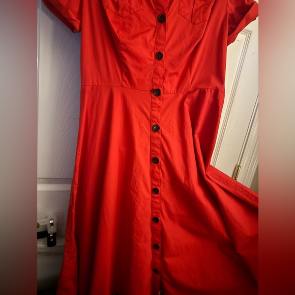 Liz Claiborne Classy red dress. Size 6 buttons down front .flattering fit - Picture 9 of 9